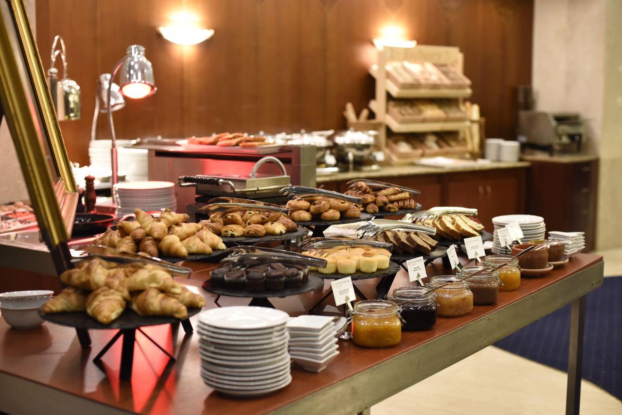 Grand 5* Bucharest
